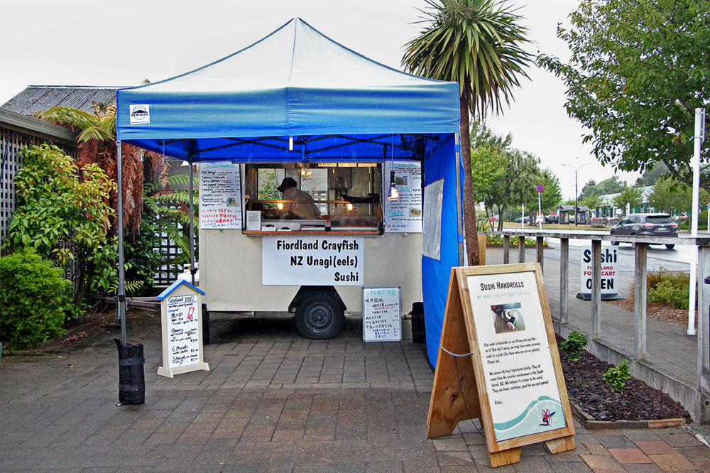 Fiordland Food Cart & Miles Better Pies @ Te Anau, New Zealand