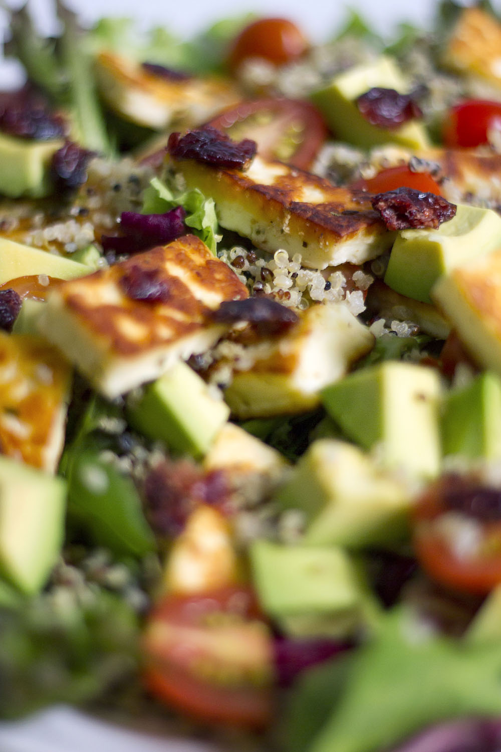 Quinoa Salad with Grilled Haloumi Cheese